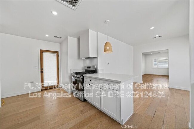 Photo - 2912 Covina St