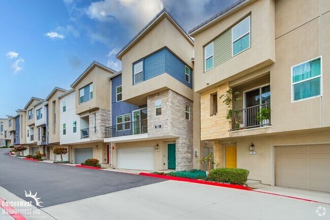 Building Photo - Modern 2Bdm 2.5Ba Condo in ViewPointe Comm...
