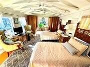 Photo - 455 Myrtle St