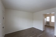 Photo - *OPEN HOUSE: 5/24 11:30AM-12:30PM* Cottage... Unit 4917