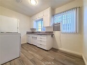 Photo - 10932 Evans St