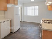 Photo - 2230 Main St