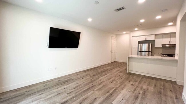 Photo - Ridgeway Apartments