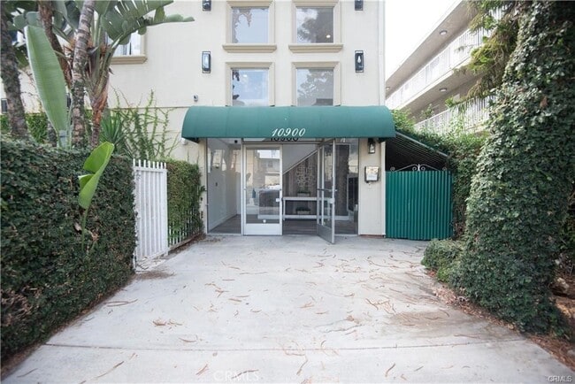 Photo - 10900 Blix St Condo Unit 2-2