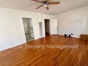 Photo - 2813 Rowena Ave House