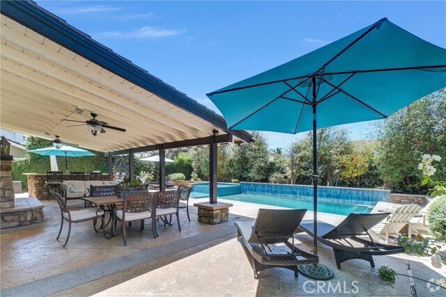 Building Photo - 31125 Via Solana Rental