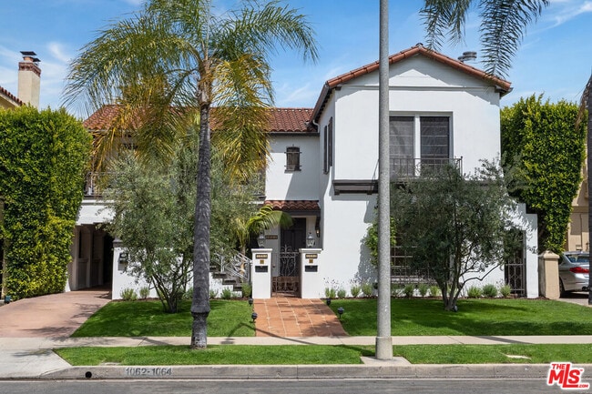 Building Photo - 1064 S Alfred St