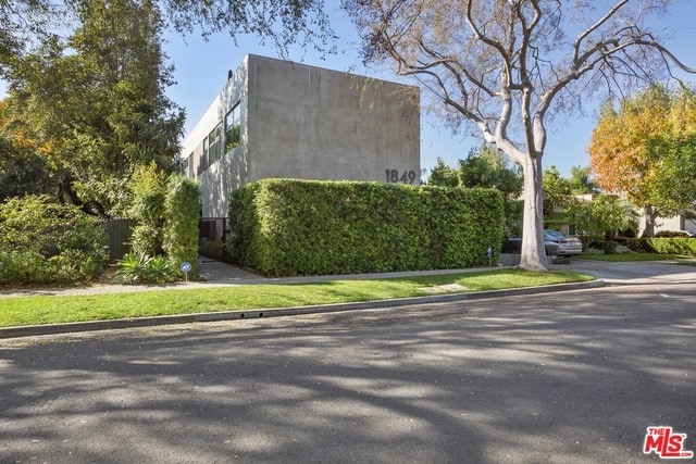 Photo - 1849 Fox Hills Dr Unit UNO