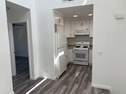 Photo - Large 3 Bedroom 3 Bathroom Condo for Rent Unit D
