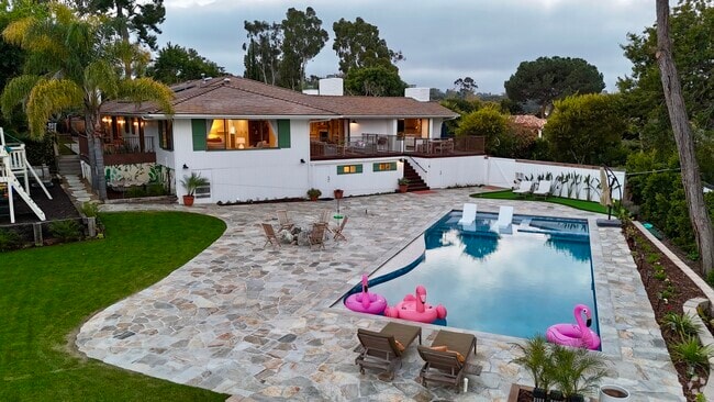Building Photo - 6026 La Granada Rental