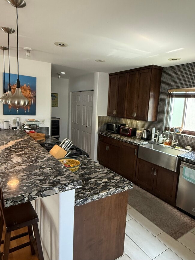 Photo - 714 N Maria Ave