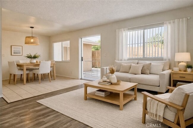 Photo - 17092 Emerald Ln Unit 4