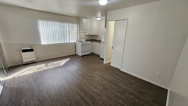 Photo - 1750 S Longwood Ave Unit 19