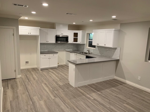 Photo - 6913 Vinevale Ave