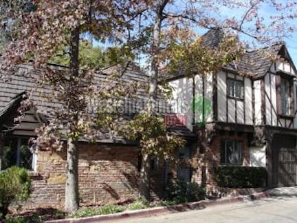 Photo - 2057 N Las Palmas Ave