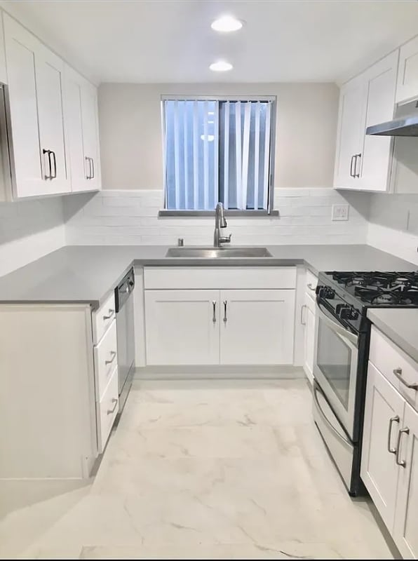 Photo - 1145 Linden Ave