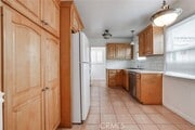Photo - 286 E 19th St