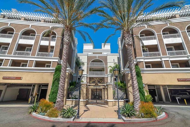 Photo - Pinnacle at MacArthur Place Apartments