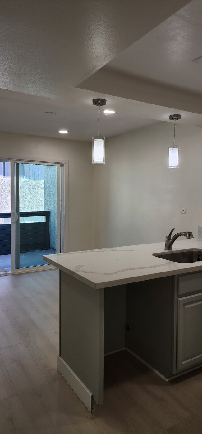 Photo - 2255 Cahuilla St Unit 124