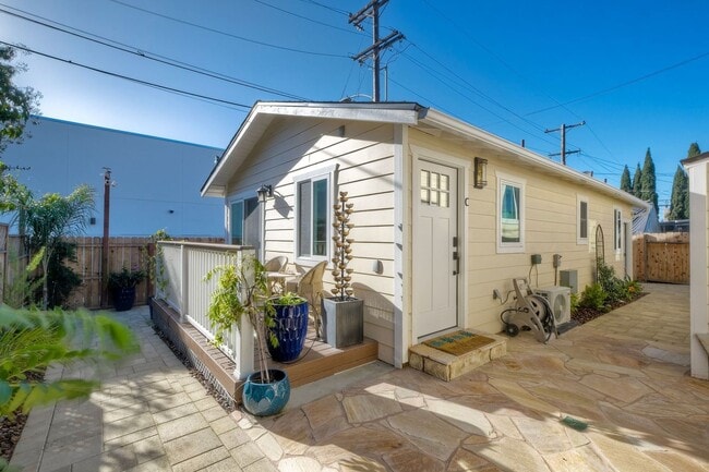 Photo - 409 N Ditmar St Unit C