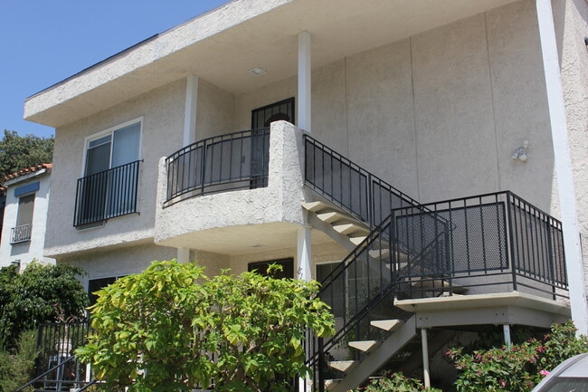 Building Photo - 818 S Shenandoah St Unit #2