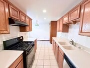 Photo - 13825 Beaver St