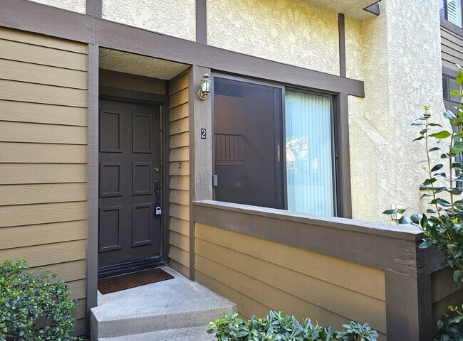 Photo - 21141 Lassen St