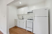 Studio, 1BA - 325SF - 265 S Manhattan Pl