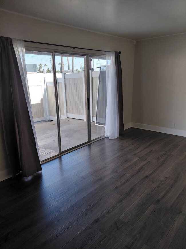 Photo - 1819 Lampton Ln Unit 3