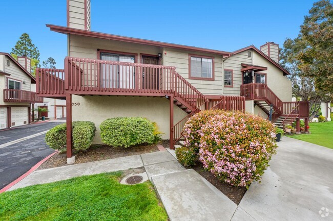 Building Photo - 850 Tamayo Dr Rental