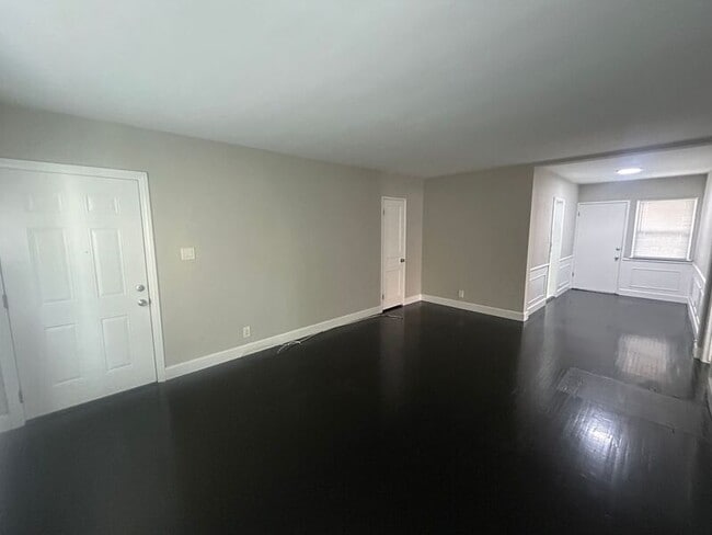 Photo - 1323 S Highland Ave