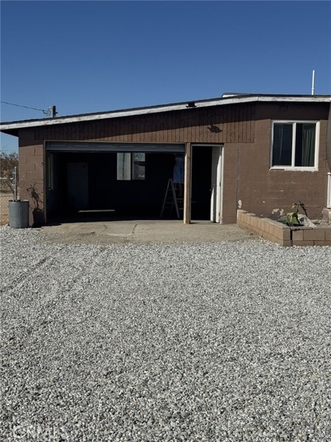 Photo - 21226 Stoddard Wells Rd