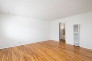 Photo - Talmadge Pacific Apartments