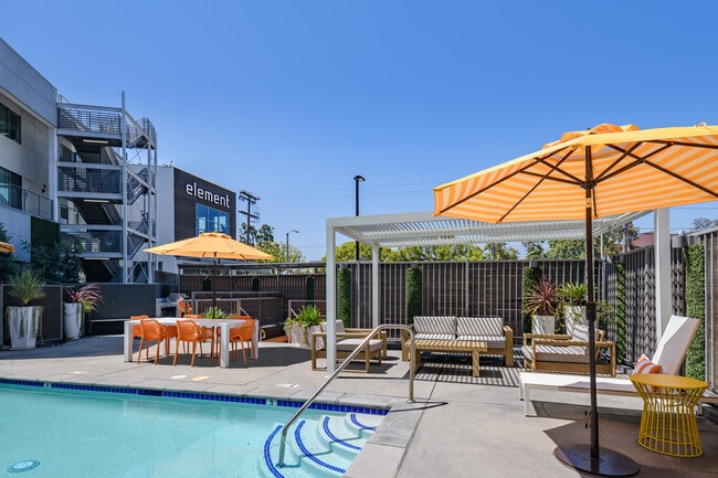 Photo - Element by Stuho