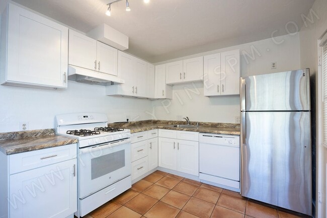 Photo - 2 WEEKS FREE!!! 2BR with Assigned Parking in Pacific Beach Unit 1530