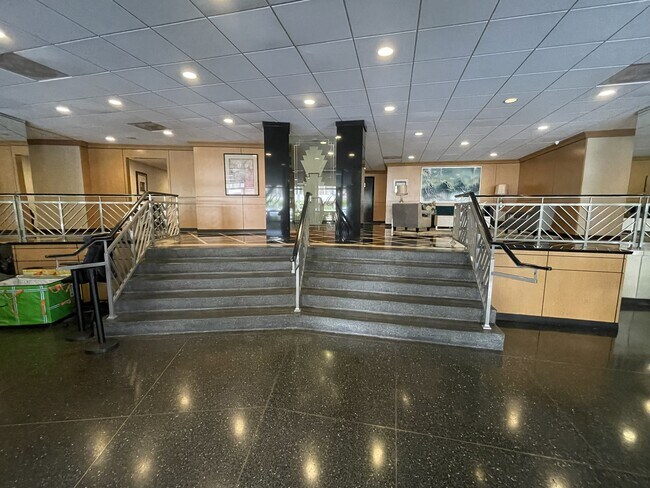 Photo - 100 S Doheny Dr Unit 100 South Doheny 313