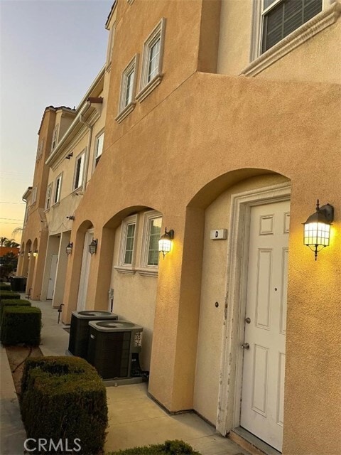 Photo - 926 W La Jolla St Unit E