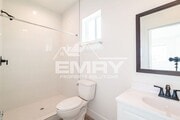 Photo - Student Accommodation Los Angeles CA 90018 House
