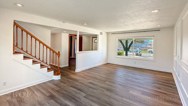 Photo - 2036 Brentwood St