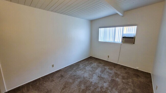 Photo - 6251 Milton Ave