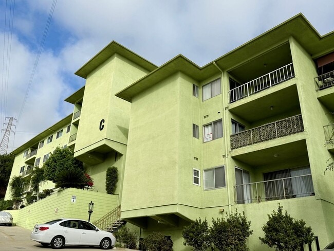 Building Photo - 1301 S Atlantic Blvd Unit 234C