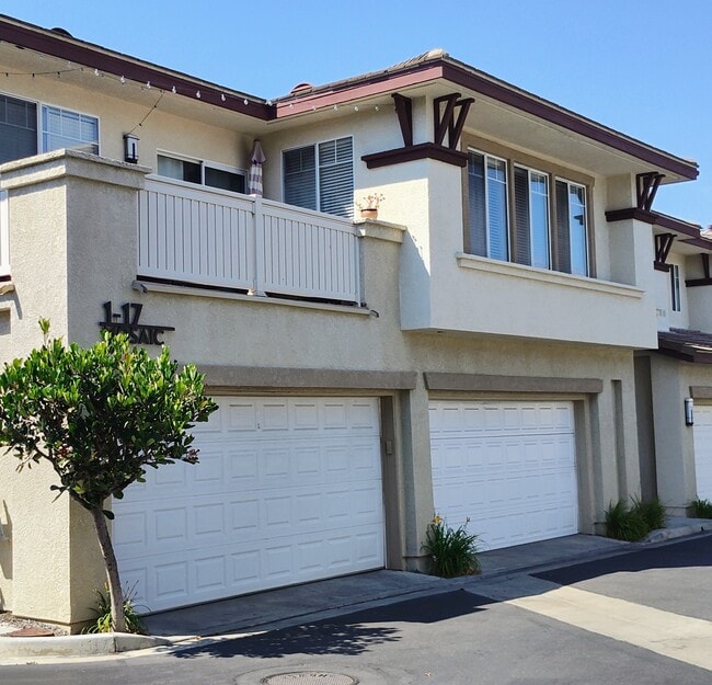 Photo - 15 Mosaic Townhome