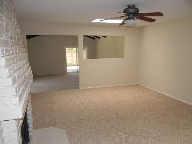 Photo - 1404 E Sycamore Ave