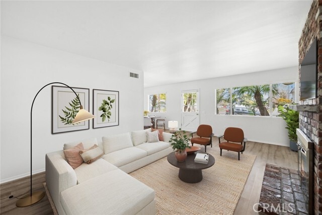 Photo - 375 Woodland Pl