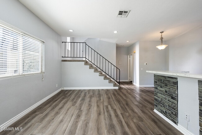 Photo - 152 Maegan Pl