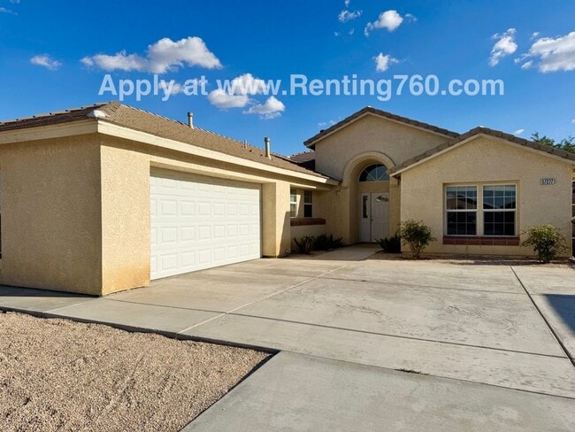 Building Photo - Spacious 4 Bed Home in Copper Hills Neighb...