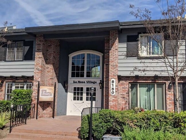 Building Photo - 1 Bedroom-1 Bathroom Single Story Condo in the La Mesa Village Unit 118