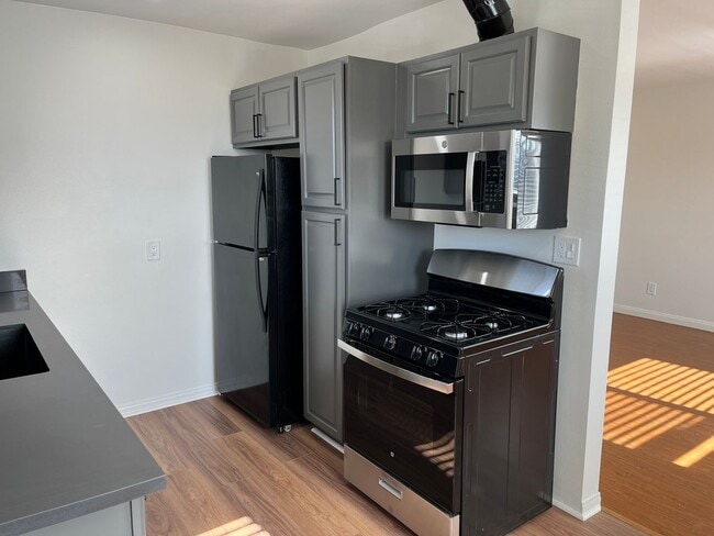 Photo - 7003 Fulton Ave Unit 6