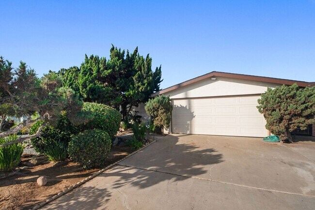 Photo - Available Now! Spacious 3BR, 2BA, 1,76sq.f...