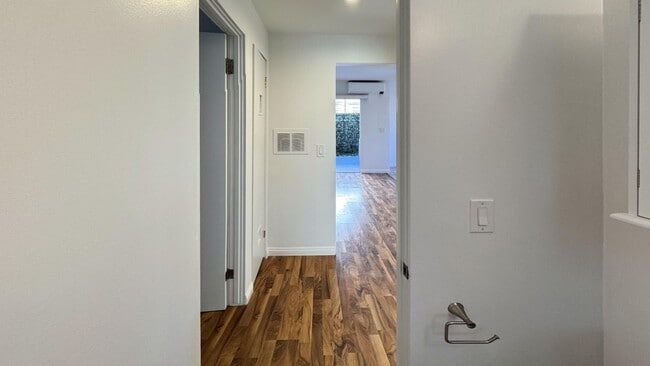 Photo - 1433 25th St